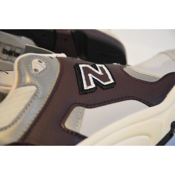 New Balance 1700 Age of Exploration Red M17000CHT Size 9 Made in USA New 2018 - Picture 9 of 9